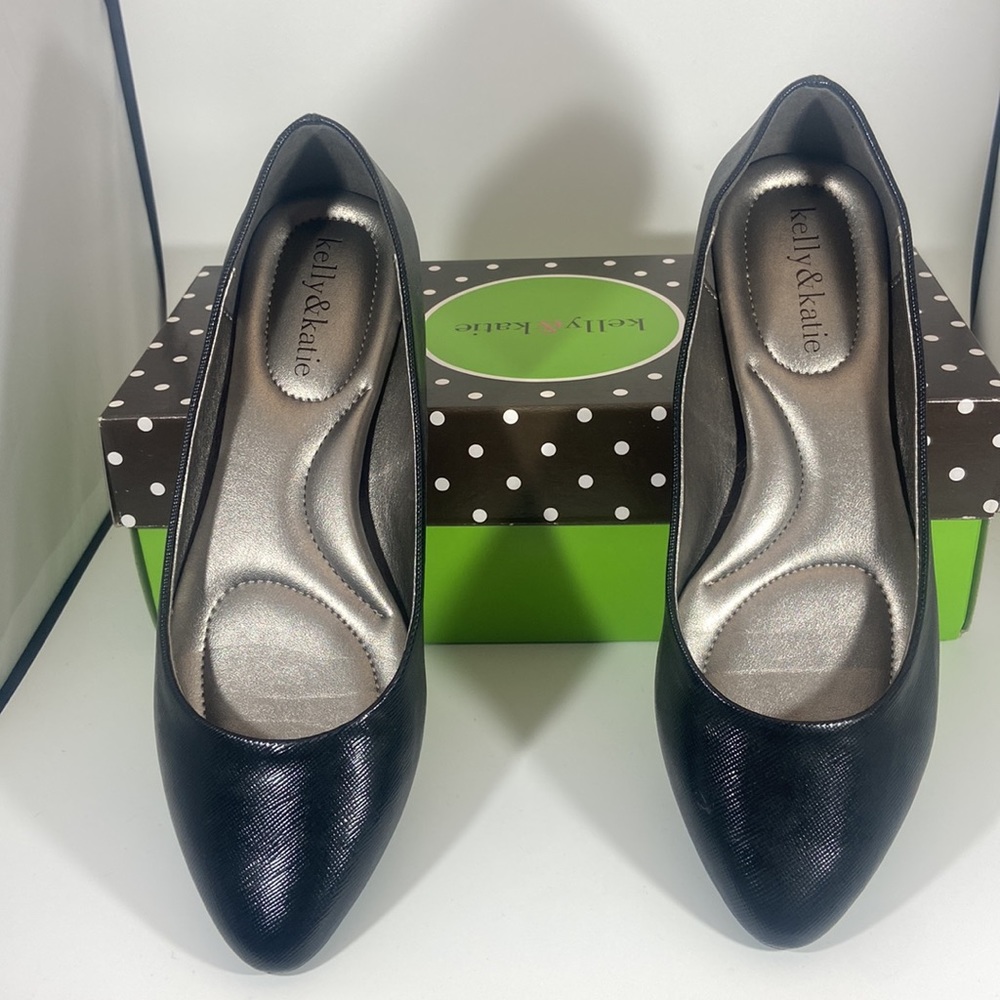 Kelly & Katie black flats